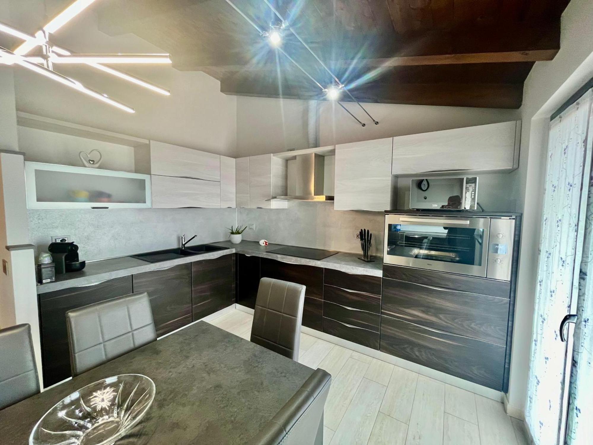 Il Bacio Del Sole Apartment Lovere Exterior photo